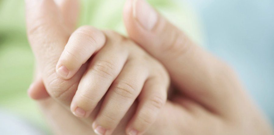 Этапы формирования кистевых и пальцевых навыков у детей начиная с рождения