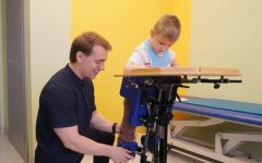 Проприоцептивная коррекция позы стоя: подбор и адаптация технических средств реабилитации