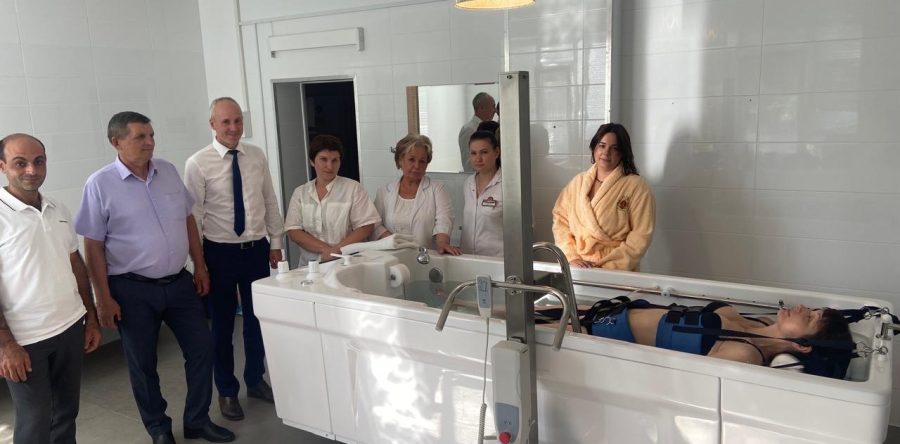 Преподаватели института работают на выездных семинарах